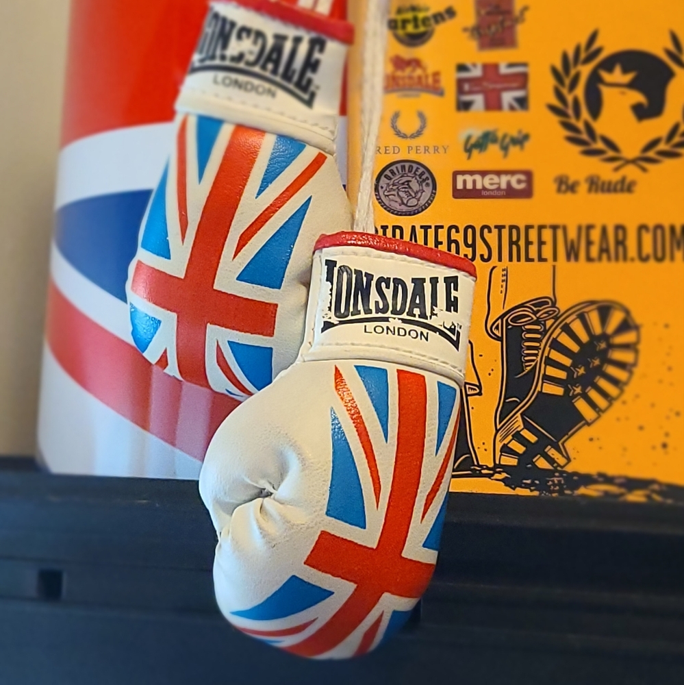 LONSDALE MINI BOXING GLOVES REAR VIEW MIRROR CAR HANGING EVERLAST SKINHEAD GIFT